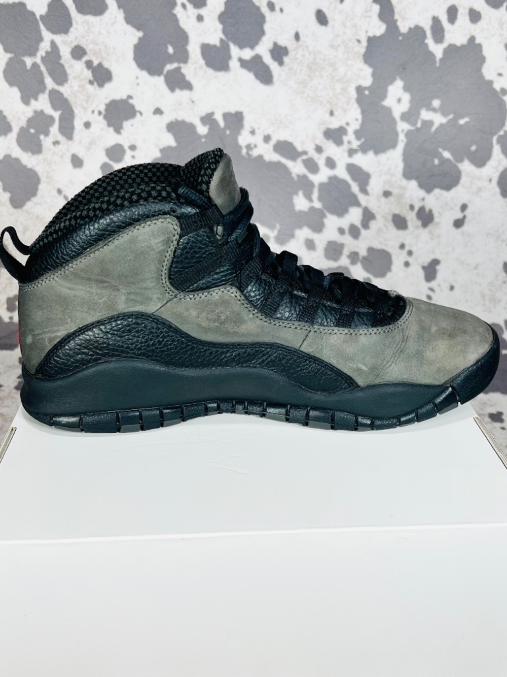 Jordan 10 Retro Shadow mens size 11.5